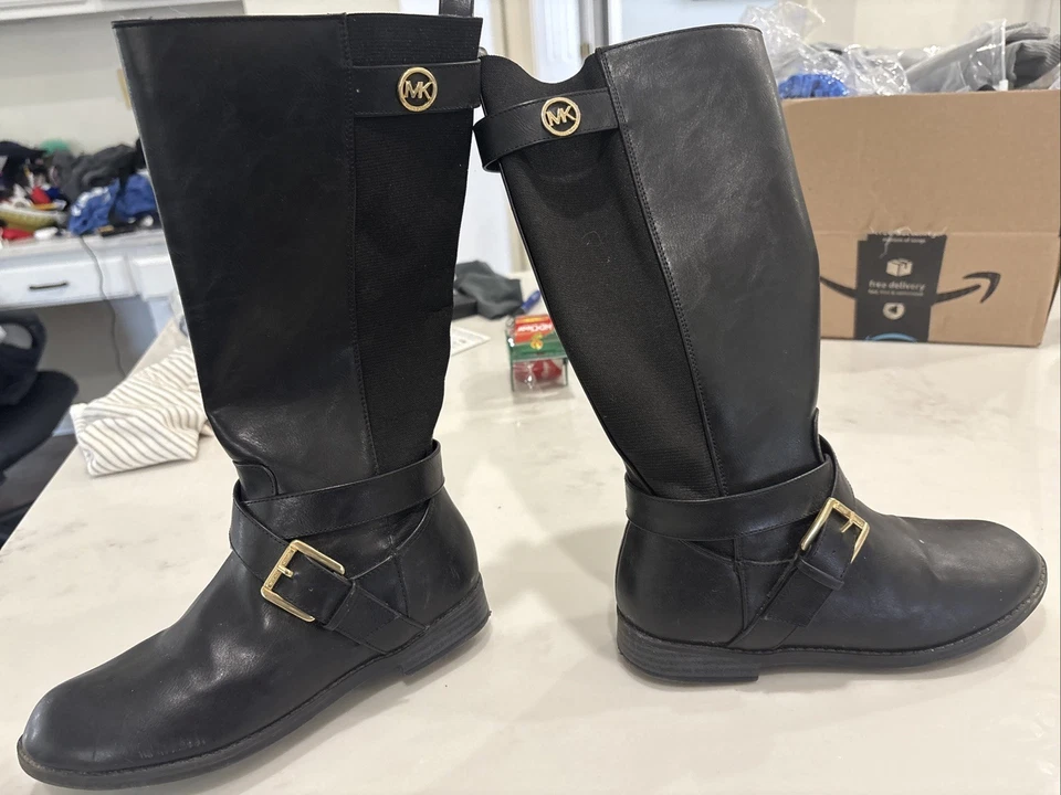 Botas juveniles Michael Kors MK negras talla 3 EE. UU. elegantes y elegantes  Foto 1 de 4
