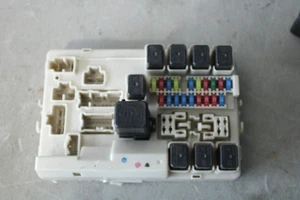 Infiniti M35 M45 IPDM Engine Fuse Box 284B7EG01A Plug & Play Lifetime Warranty - Picture 1 of 2