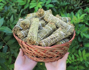 Desert Majik Sage Smudge Sticks Wholesale 1,2,3,5,10,20, or 50 (House Cleansing) - Picture 1 of 10