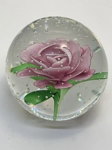 Vintage Briefbeschwerer Kunstglas rosa Blume klar 3" - Bild 1 von 5
