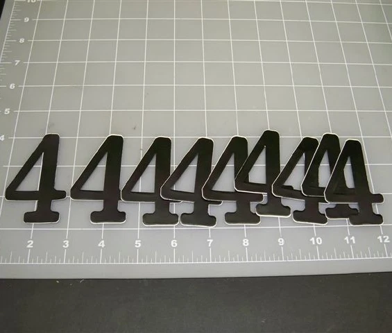 4 号贴纸 3 英寸黑色乙烯基 9 数量比赛评分免运费 — 第 1/1 张图片