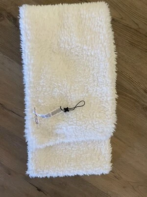 BCBGeneration Bufanda Difusa Blanca Poliéster 9" x 65" Invierno Acogedora Cómoda Foto 1 de 4