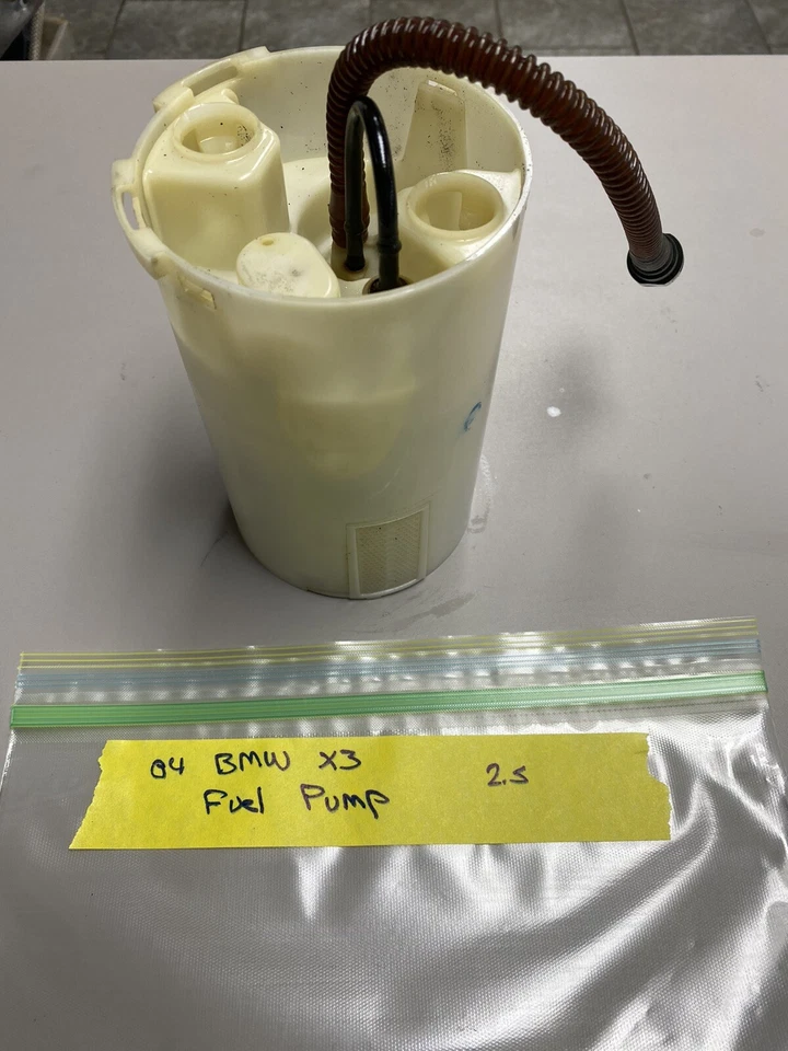 2004 - 2006 BMW X3 2.5  I4 4 CYL GAS GASOLINE PETROL TANK FUEL PUMP SENDER OEM - Image 1 of 1