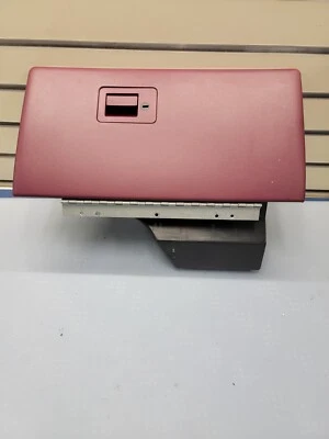 🔥1995-1997 福特 Crown Victoria 手套盒勃艮第带铰链原始设备制造商 64269 — 第 1/4 张图片