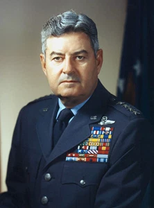 Póster retrato General Curtis LeMay - Imagen 1 de 1