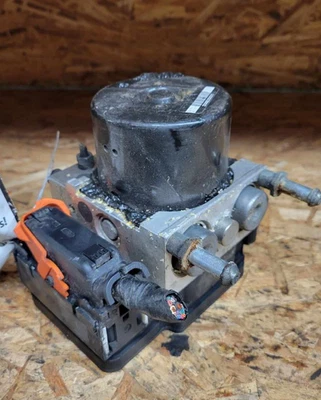 2010-2011 Subaru Legacy ABS conjunto de bomba de freio antibloqueio garantia OEM - Imagem 1 de 2