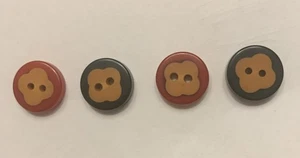 Vintage BAKELITE Buttons Set of  2 Red/ 2 Green - Picture 1 of 1
