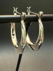 New Condition Sterling Silver 30mm Knife Edge Hoop Earrings 925 U5 - Picture 1 of 5