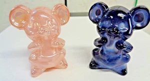 2 Boyd Glas Wiilie Maus Figur rosa Karneval und meliert grau NEU NEUWERTIG - Bild 1 von 3