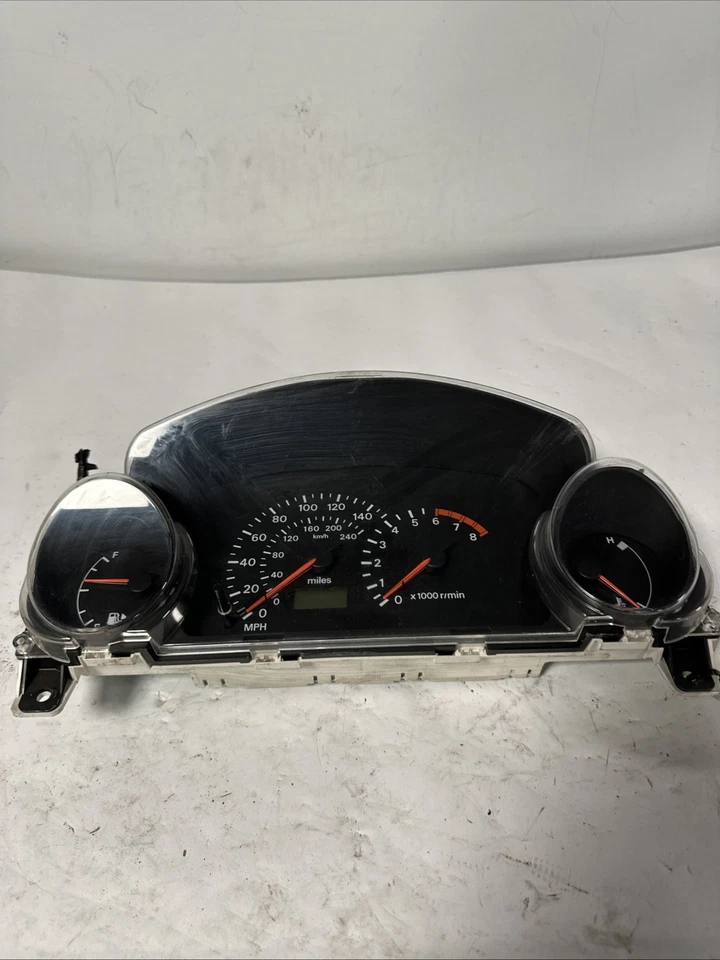 2001 - 2002 DODGE STRATUS INSTRU SPEEDOMETER R2 - Image 1 of 4