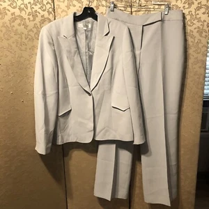 Tahari Light Sea Green Blue Jacket Blazer Pant Suit Size 16 - Picture 1 of 13