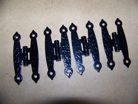 lot of 4 Vintage Cabinet Black Wrought Iron Hammered Hinges new old stock Cover