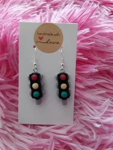 Neuheit Ampel Ohrhänger Boho, Hippie, Festival, Kitsch  - Bild 1 von 1