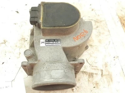 Расходомер воздуха подходит для 88-92 MAZDA 626 1256412 - Изображение 1 из 4