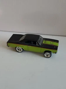 Hot Wheels Garage 1970 '70 Plymouth Roadrunner Green/Black with Real Riders - Picture 1 of 5
