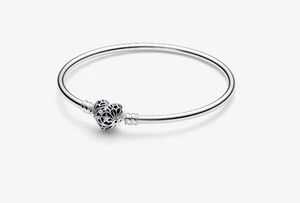 PANDORA Celestial Heart Clasp Bangle Bracelet - Sterling Silver 593400C01 NEW - Picture 1 of 3