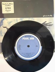 Pearl Jam – Given To Fly 7" vinyl record limited numbered in picture sleeve 1997 - Picture 1 of 15