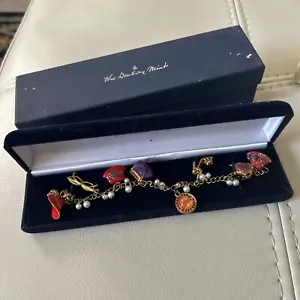 The Danbury Mint RED HAT SOCIETY Gold Plated & Enamel 8 Charms Bracelet #Z - Picture 1 of 5