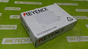 7755) [NEW BOX] KEYENCE CZ-V22A - Picture 1 of 3