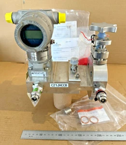 Rosemount 3051 Pressure Transmitter 3051CD3F (Cal -2.5 to 2. 5B ) & MD41 Manifld - Picture 1 of 10