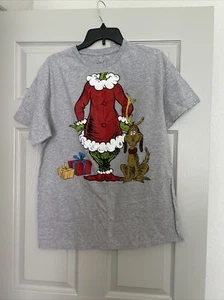 The Grinch Christmas Tshirt Large On Gray T-shirt With Max, Strong Graphic - Picture 1 of 4