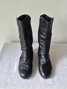 SUPERSOFT DIANA FERRARI Size 37 / 7 EC black leather boots, side zip - Picture 1 of 6