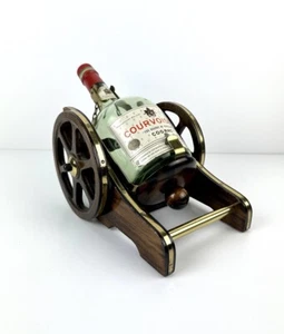 Bouteille Cognac "Courvoisier" dans un Canon / Charette en Bois et Laiton -Rétro - Photo 1/22