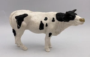 Terra By Battat HOLSTEIN COW Dairy Farm Figure (Black & White) - Picture 1 of 3