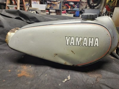 Tanque de gasolina Yamaha XT250 H 1981 fabricante de equipos originales # 3Y1-24110-00-04 Foto 1 de 4
