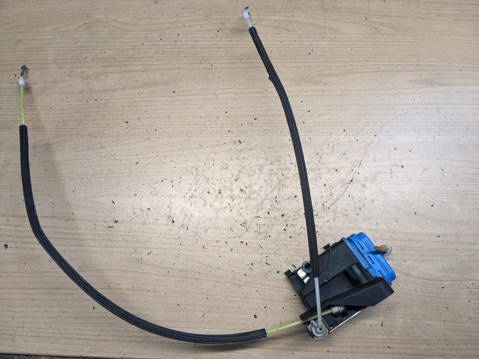 Audi A6 1995 cerradura puerta trasera conductor mecanismo lateral derecho 4a0839016 Foto 1 de 3