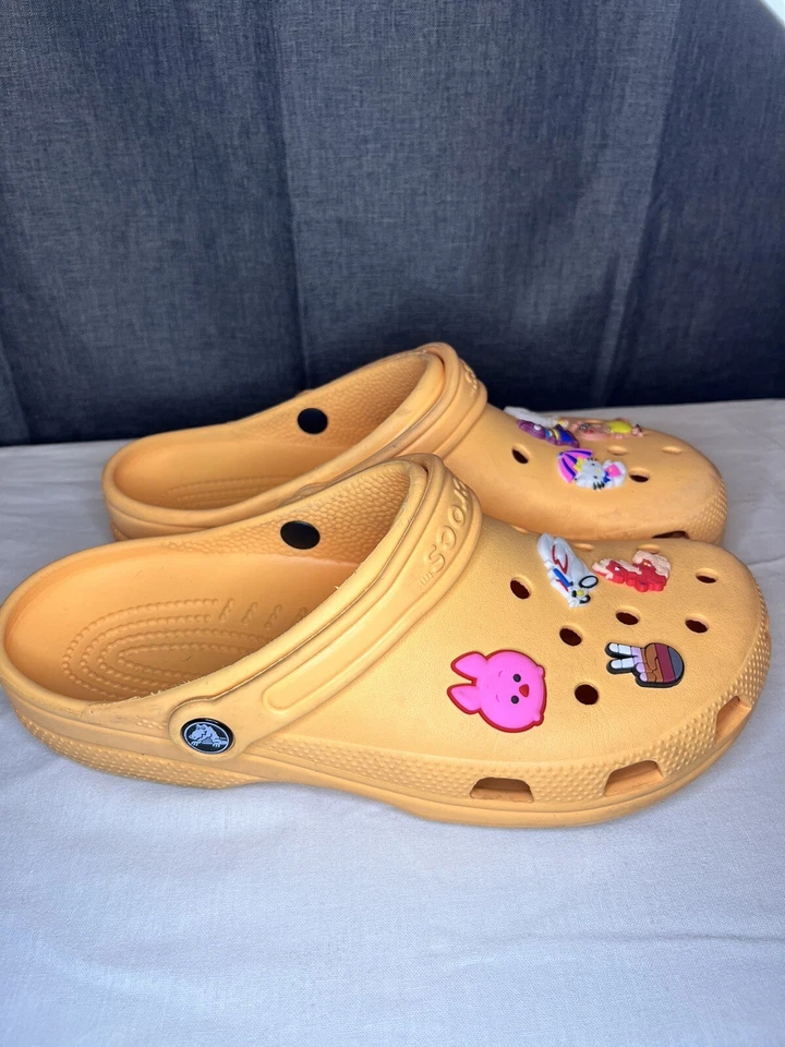 Zuecos Crocs Naranja Barco Zapatos Impermeables Hombres 8 Mujeres 10 Con Dijes Jibbitz Foto 1 de 4