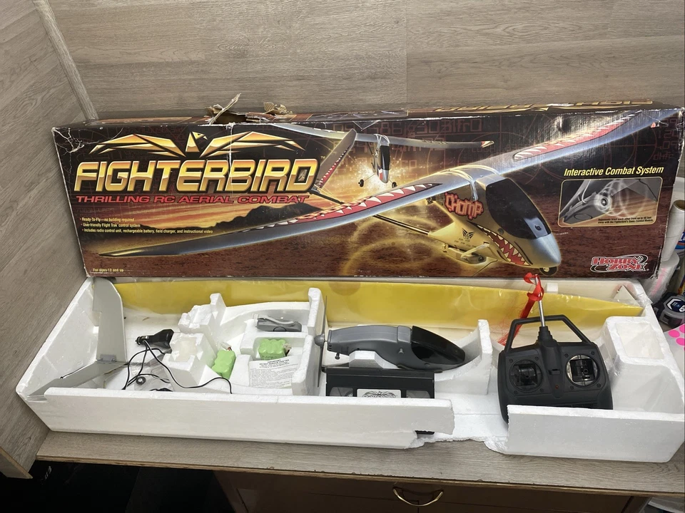 AVIÓN ELÉCTRICO R/C FIGHTERBIRD DE HOBBY ZONE (HBZ4000) Foto 1 de 4