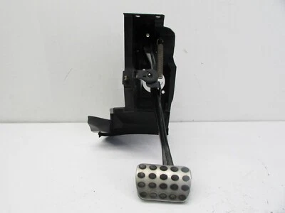 Pedal de freno CLK 350 2007 Mercedes Benz soporte de palanca de pie OEM A 209 290 0001 Foto 1 de 4