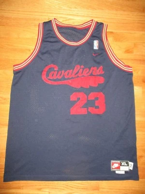 Nike LEBRON JAMES No. 23 CLEVELAND CAVALIERS (Size XL) Jersey  - Image 1 of 4