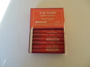 Vintage AW Faber Finest Quality Lumber Crayons Box / 12 Red Germany NOS - Picture 1 of 3