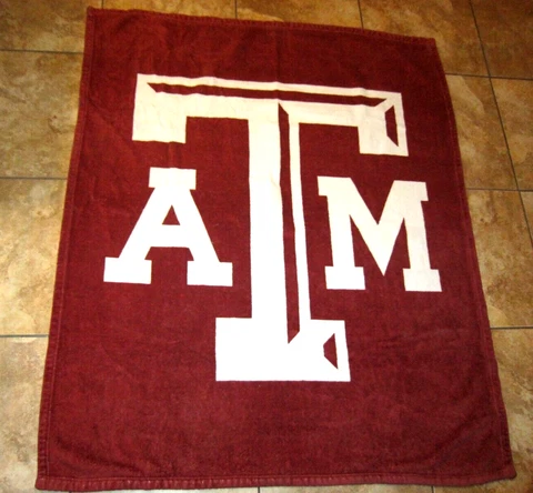 Texas A&M Aggies Logo Throw Stadium Blanket  48x60 Collegiate Outfitters Maroon Cover