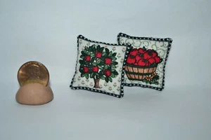 1:12 Scale Miniature Dollhouse Pillows Cushions Handmade Country Farm Theme CUTE - Picture 1 of 3
