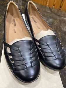 Women's Clarks Black Leather Gemma Slip On Loafers Shoes Size 9 M New in Box