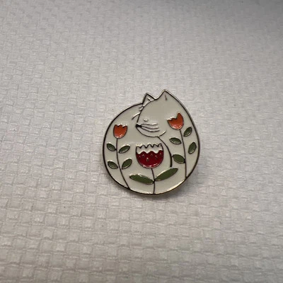 Broche Gato Blanco Prendedor Joyería Flores Geométrico Chic Shabby Rústico Foto 1 de 3
