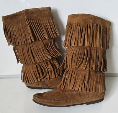 Botas Minnetonka de 3 capas con flecos de gamuza a mitad de la pantorrilla 9 Boho Festival Western Foto 1 de 4