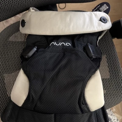 Portabebés Nuna Cudl 4 en 1 negro caviar nuevo con etiquetas - sin caja Foto 1 de 4