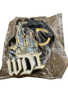 Disney WDI Exclusive Disneyland Castle Lanyard Gold ID Tag Holder LE 300 Sealed - Picture 1 of 3