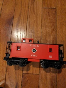 Lionel 26593 Erie Square Window Caboose C101 Lighted - Picture 1 of 5