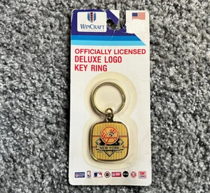 New York Yankees Classic Logo Official Licensed Metal Key Ring New In Package - Picture 1 of 2
