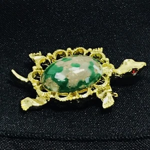 Vintage Gold Tone  Green Enamel Turtle Brooch Pin Jewelry - Picture 1 of 10