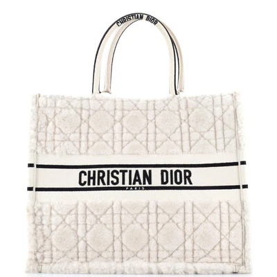 Christian Dior книга сумка с короткими ручками Cannage лоскутное одеяло стриженный мех большой - Изображение 1 из 4