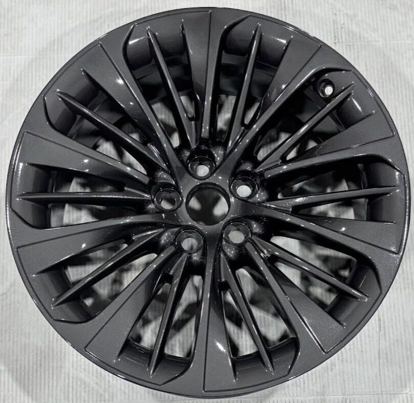 Llanta de aleación de 20" x 8,5" Lexus LS500 LS500h 2018-2024 de fábrica OEM 74370 Foto 1 de 1