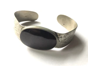 Vintage etched sterling silver cuff with large oval carnelian stone, handmade - Picture 1 of 10