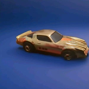 HOT WHEELS - BLACKWALL - GOLD CAMARO Z28 - W/ ERROR “CAMRO” BASE - Picture 1 of 8
