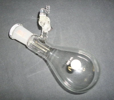Wilmad Glass 200mL Schlenk 24/40 Reaction Flask w/ 2mm Stopcock & Tubulation Arm - Image 1 of 4